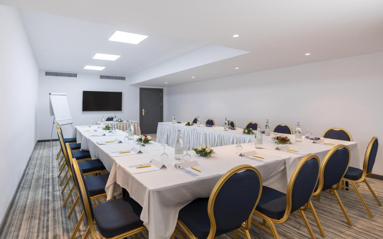Campanile El Mechtel Tunis Hotel ภายนอก รูปภาพ