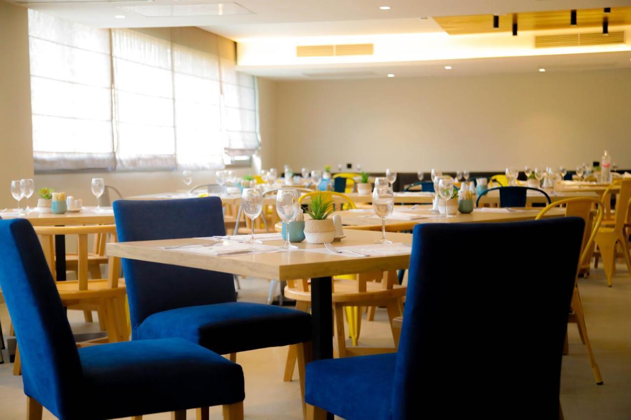 Campanile El Mechtel Tunis Hotel ภายนอก รูปภาพ